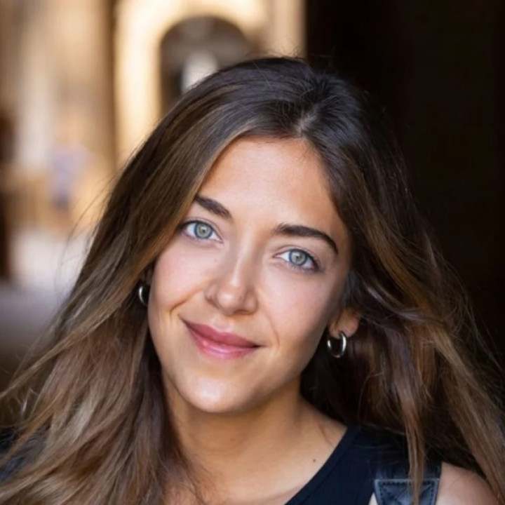 Renunció una funcionaria de Luis Caputo por el escándalo de las coimas en ANDIS: Tenía USD 700 mil en su casa