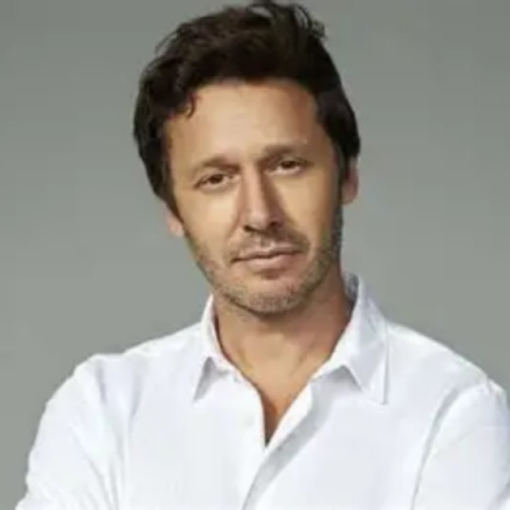 Benjamín Vicuña en un restaurante su actitud desató un escándalo