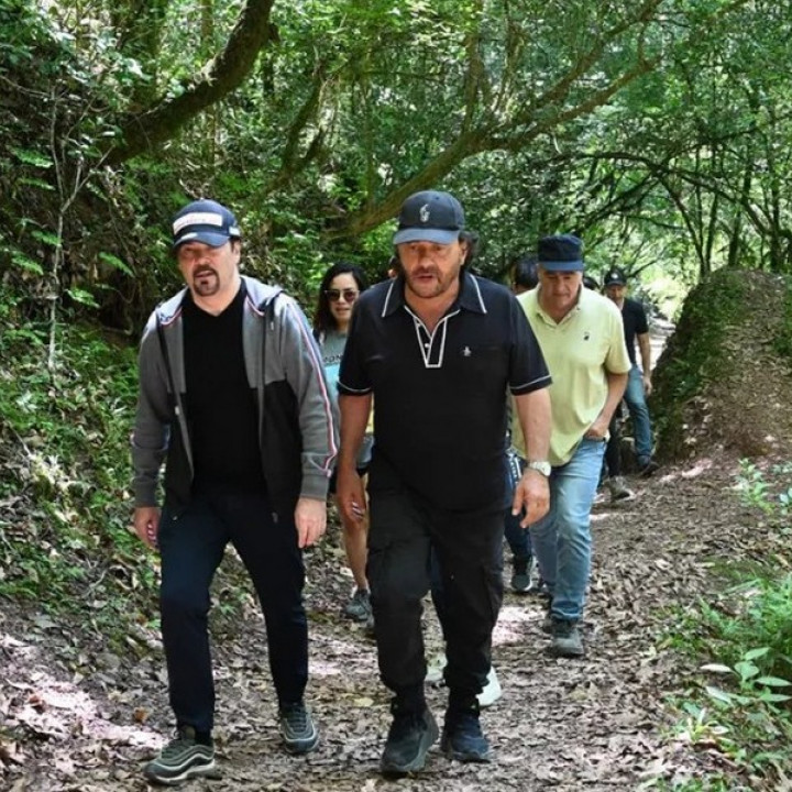 El Gobernador y el Embajador de Francia recordaron a las turistas francesas y a todas las víctimas de violencia de género