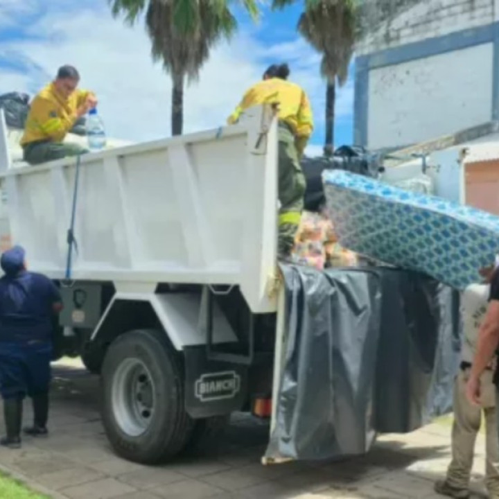 El Gobierno de la Provincia asistió a vecinos de El Galpón afectados tras las intensas lluvias