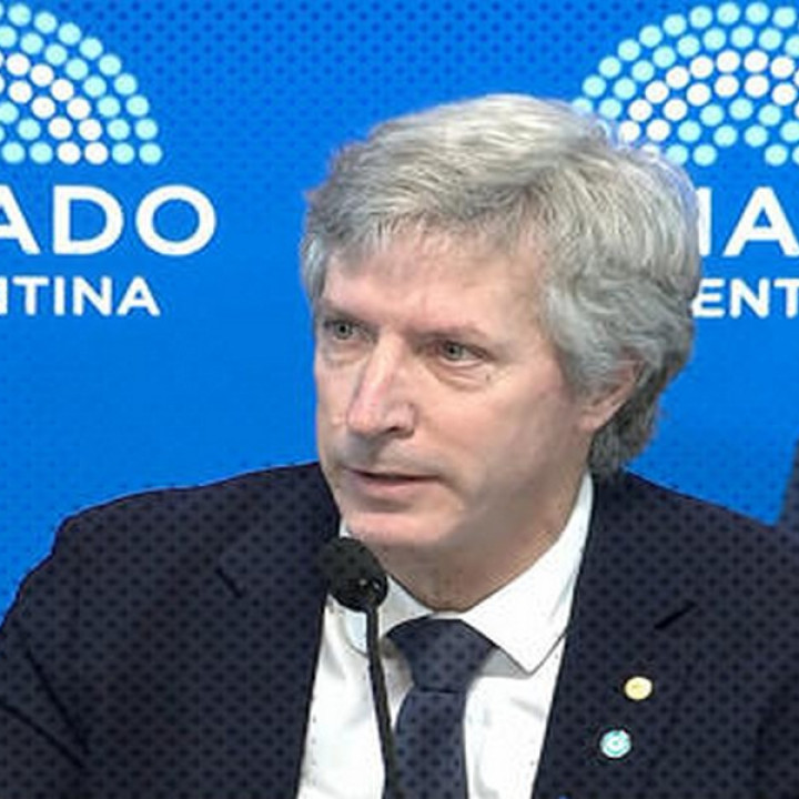 ORO ARGENTINO: Bausili dijo que está en Suiza pero el mercado asegura que sigue en Londres