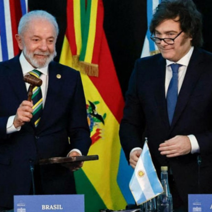 Javier Milei evalúa no asistir a la cumbre del Mercosur en Brasil