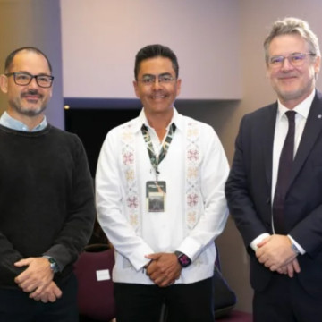 Emiliano Durand fue distinguido por su desempeño en el desarrollo educativo y capacitador de su municipio