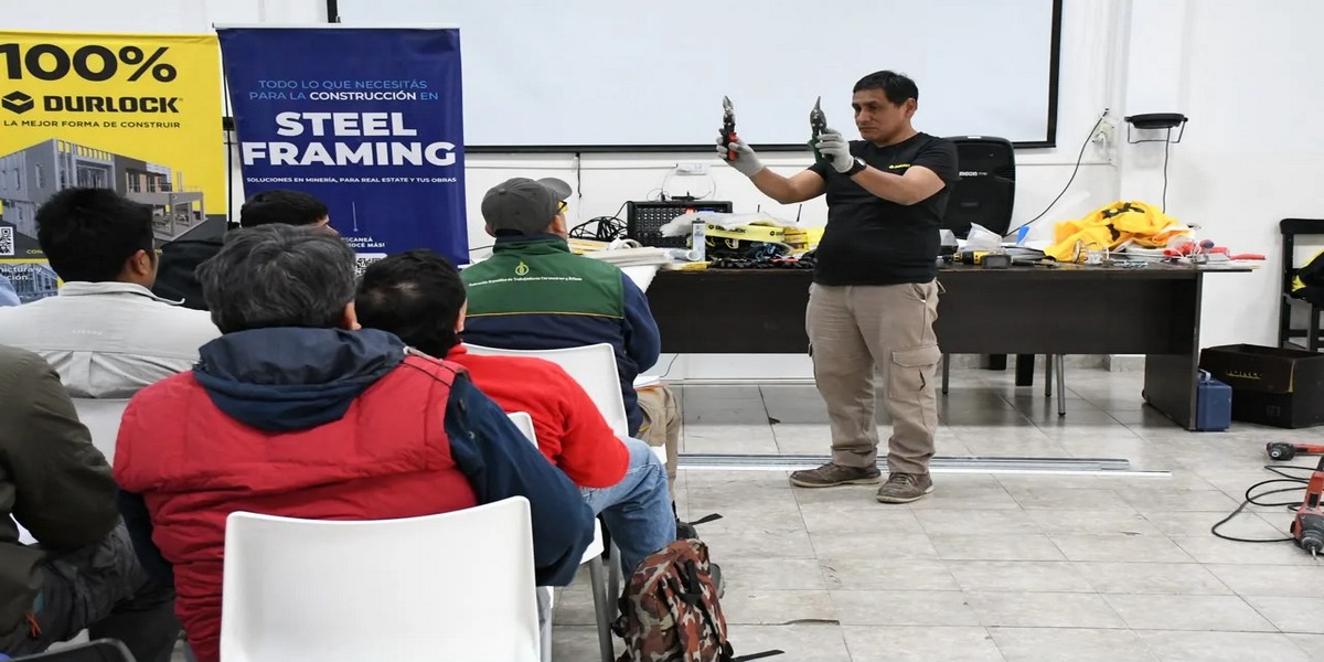 Municipalidad de Salta: Capacitación y empleo: forman mano de obra especializada en construcción en seco