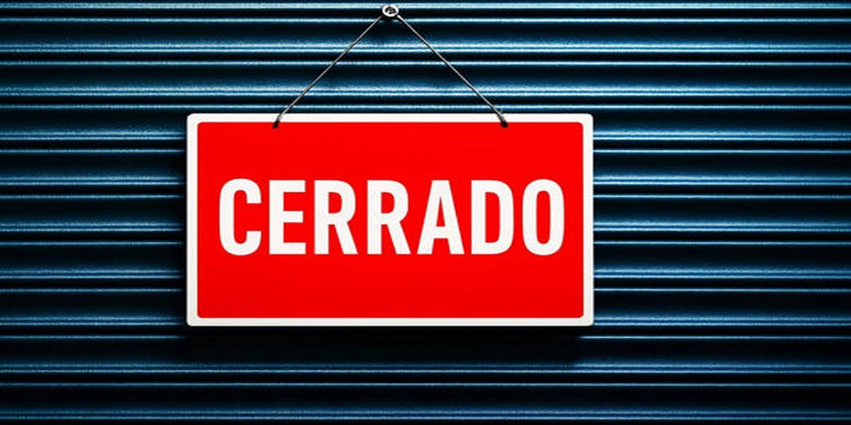 Dos de las fábricas más reconocidas de Buenos Aires tras 20 años de trabajar cerraran sus puertas y más de 120 trabajadores perdieron su empleo