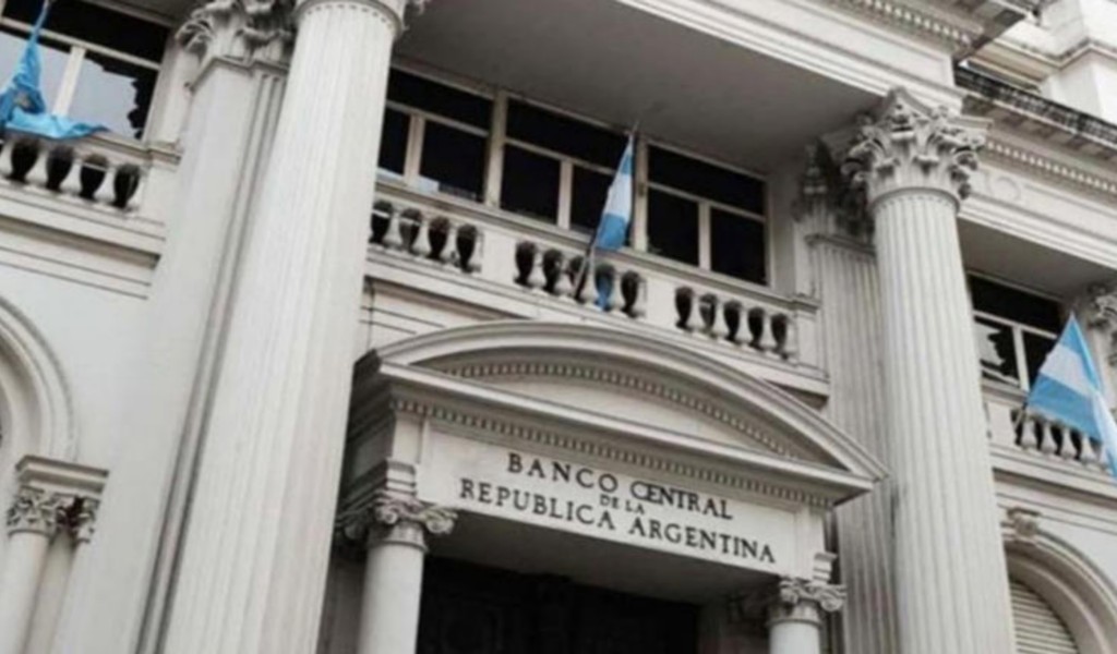 ALRMA EN ECONOMIA: Inversores anticipan devaluación del peso argentino tras las elecciones legislativas