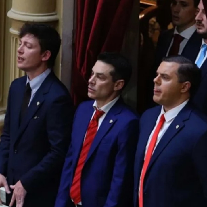 Las Fuerzas del Cielo, vapuleadas por las “Fuerzas del Suelo”: el quiebre Caputo-Karina