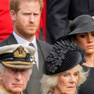 EL REY HECHO UN PRINCIPE