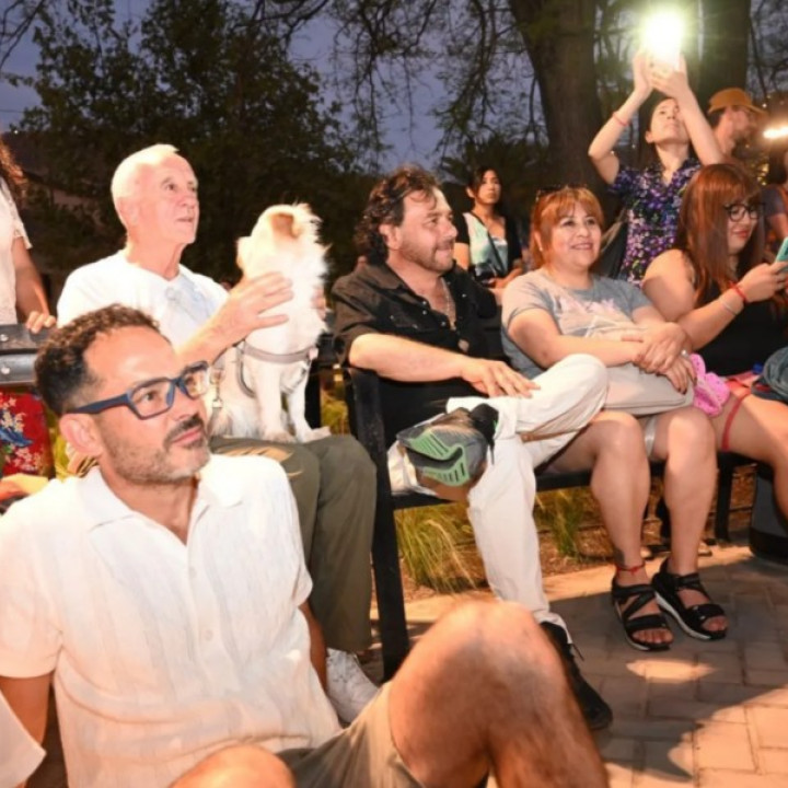 MUNICIPALIDAD DE SALTA: El Paseo Ex Palúdica empezó a latir con arte y cientos de vecinos